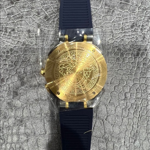 NIB Blue Versace Watch - Picture 11 of 13